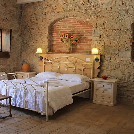 La Peschiera לינה וארוחת בוקר 3*